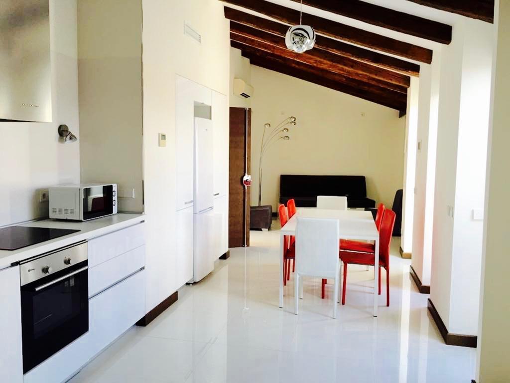Roisa Suites Madrid Exteriör bild
