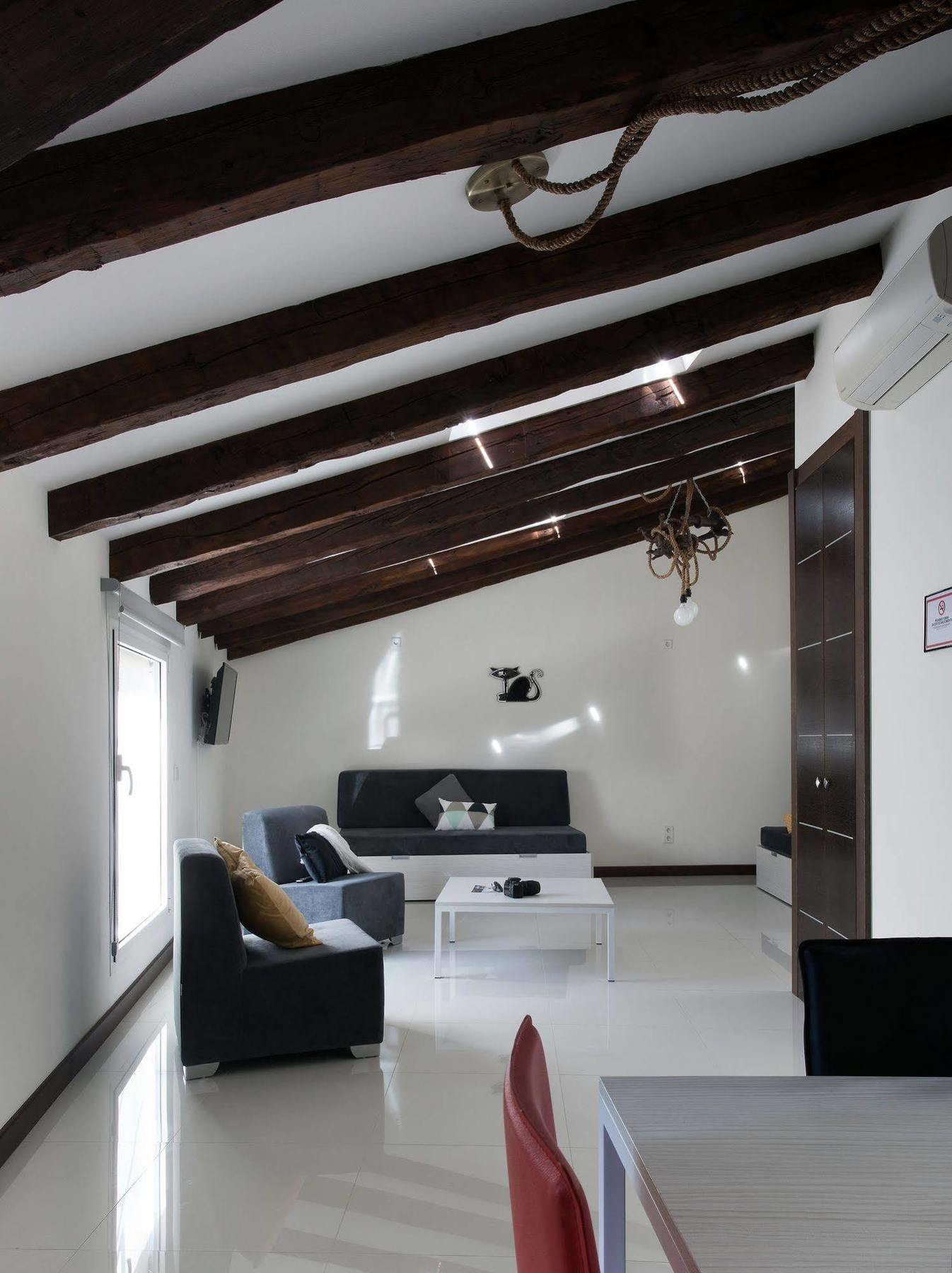 Roisa Suites Madrid Exteriör bild