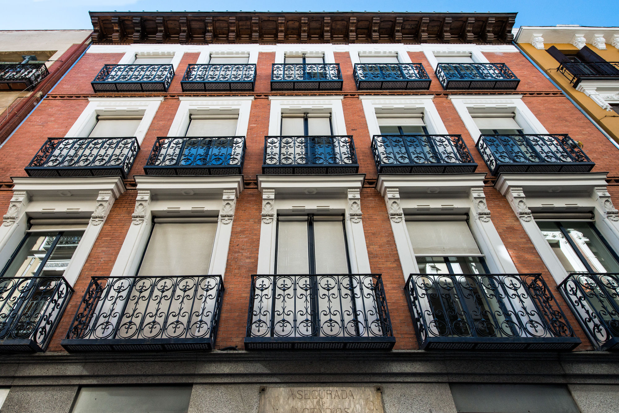 Roisa Suites Madrid Exteriör bild